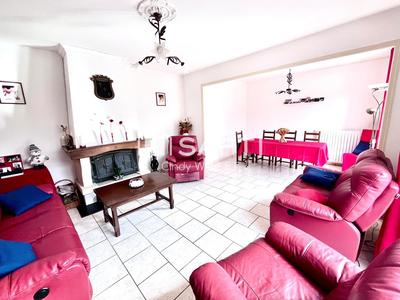 Maison - 131 m² - 6 pièces