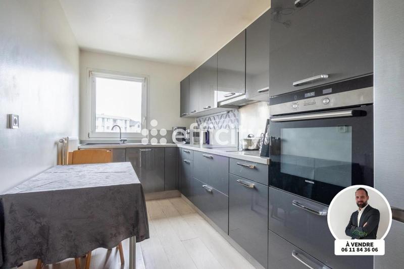 Appartement - 79 m² - 4 pièces