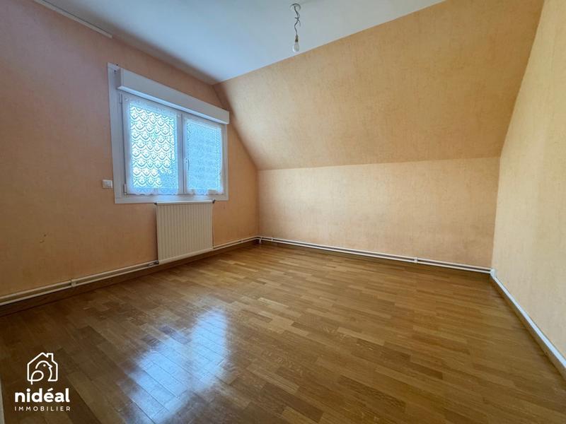 Maison traditionnelle - 90 m² - 4 pièces