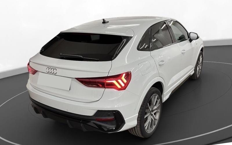 Audi Q3 Sportback 45 TFSIe 245 s-Line Hybride Rechargeable / Camera 360° Sonos Sieges Elec Keyless