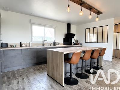 Maison - 117 m² - 5 pièces