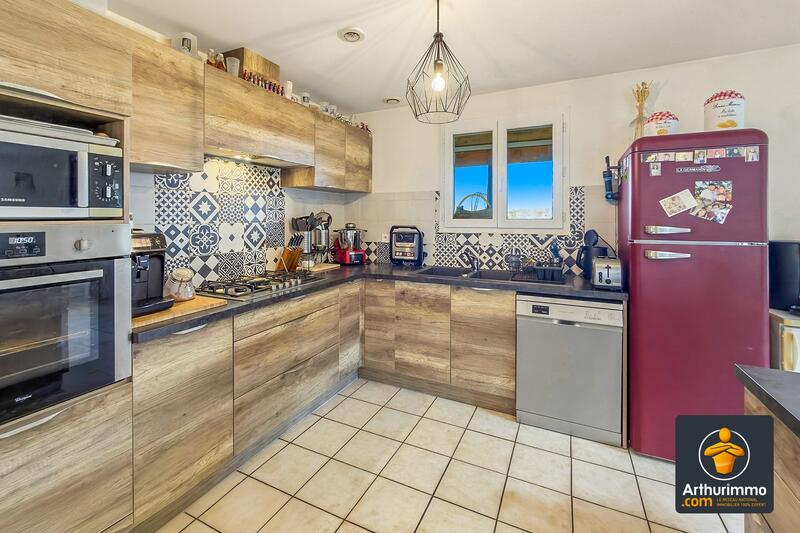 Maison - 111 m² - 4 pièces