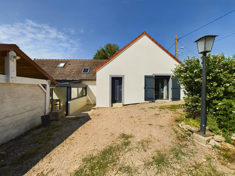 Maison - 187 m² - 7 pièces