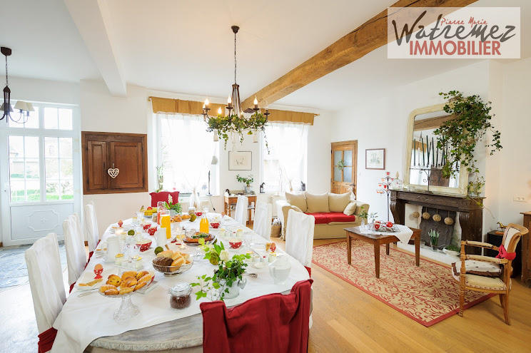 Propriété - 553 m² - 20 pièces