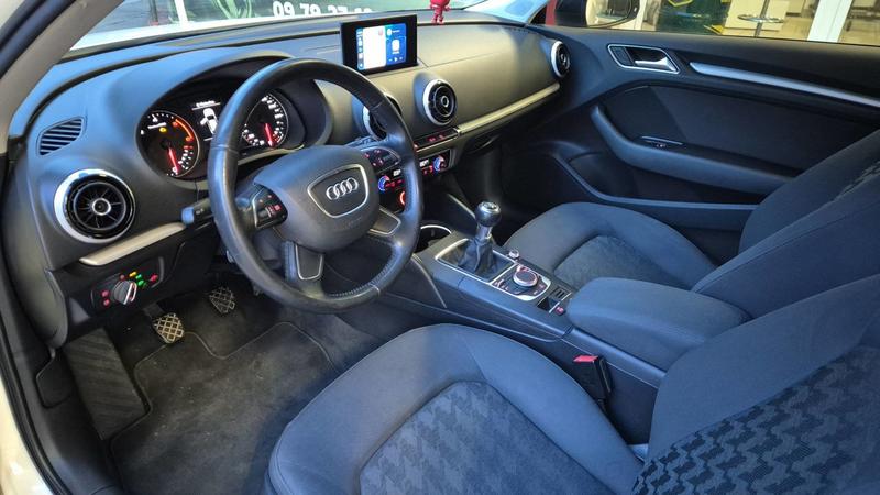 Audi A3 1.6 Tdi 110 s line