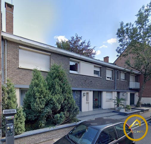 Maison - 298 m² - 9 pièces