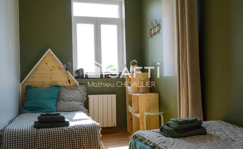 Maison - 254 m² - 11 pièces