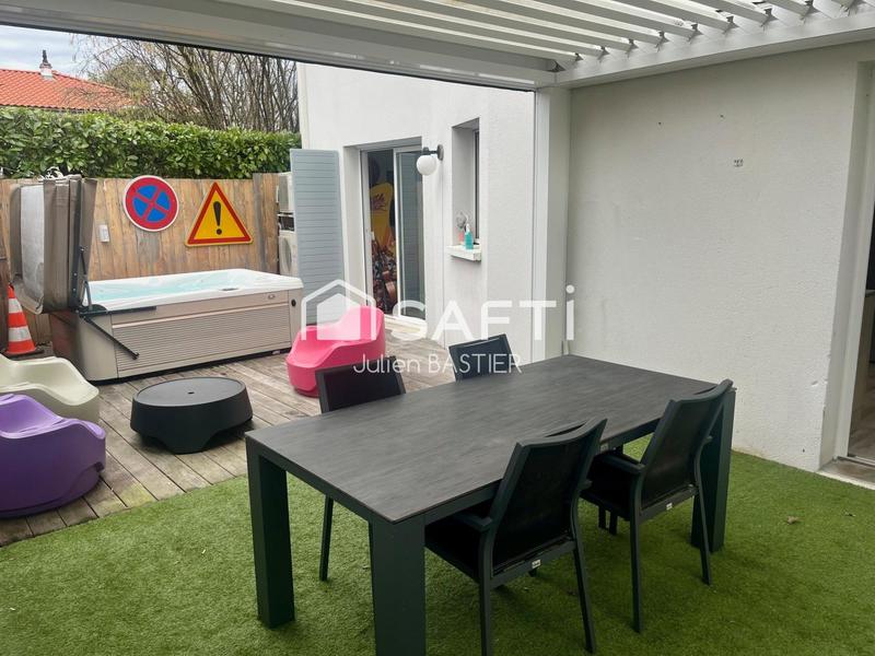 Maison - 127 m² - 6 pièces