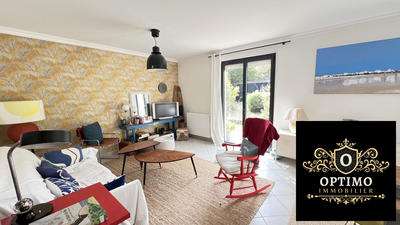 Maison traditionnelle - 163 m² - 6 pièces