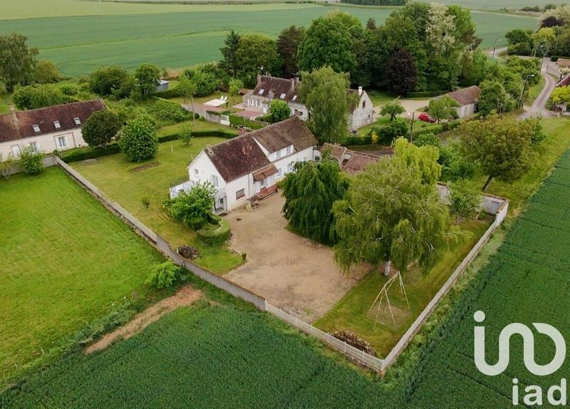 Maison - 180 m² - 8 pièces