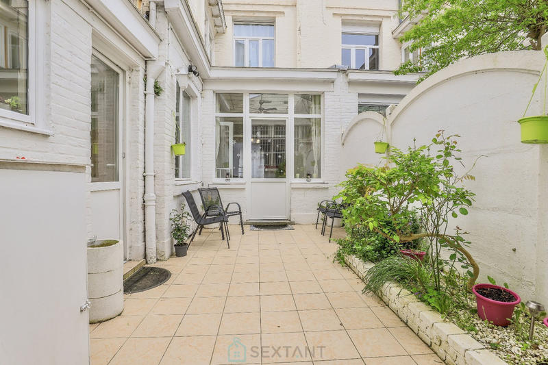Maison - 162 m² - 8 pièces
