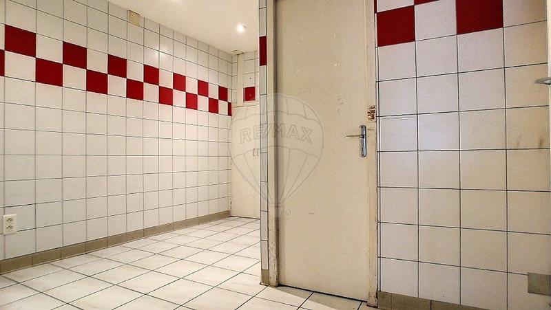 Local commercial - 46 m² - 2 pièces