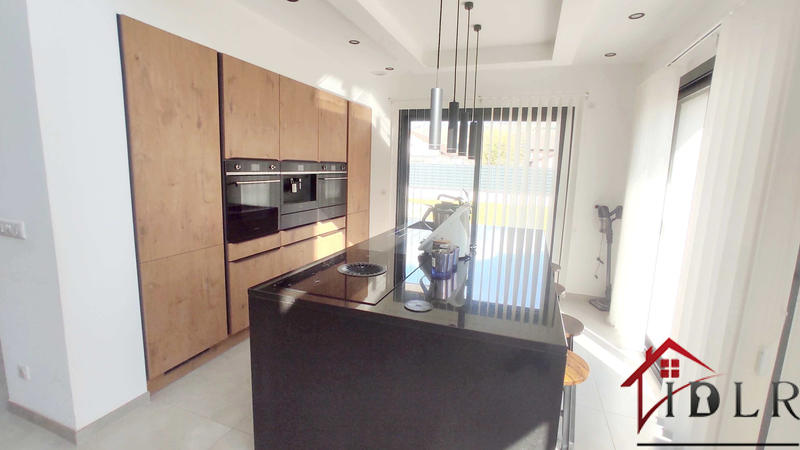 Villa - 178 m² - 5 pièces