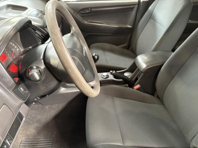 Isuzu d-max 2.5 4x4 Crew Cab Satellite