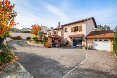 Maison - 157 m² - 7 pièces