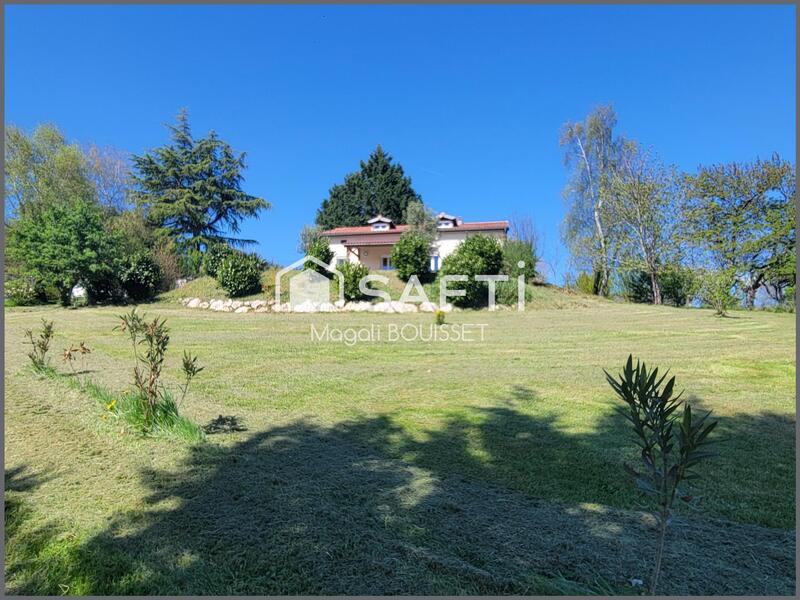 Maison - 179 m² - 6 pièces