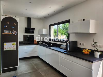 Maison - 115 m² - 5 pièces