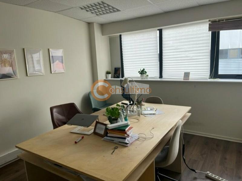 Local d'activité / Entrepôt - 826 m²