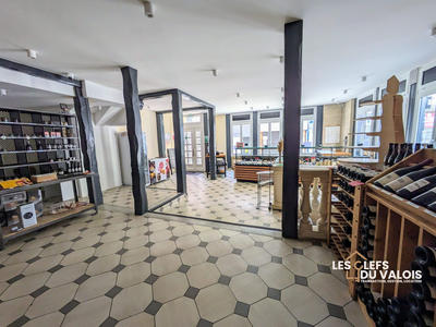 Local commercial - 251 m² - 6 pièces
