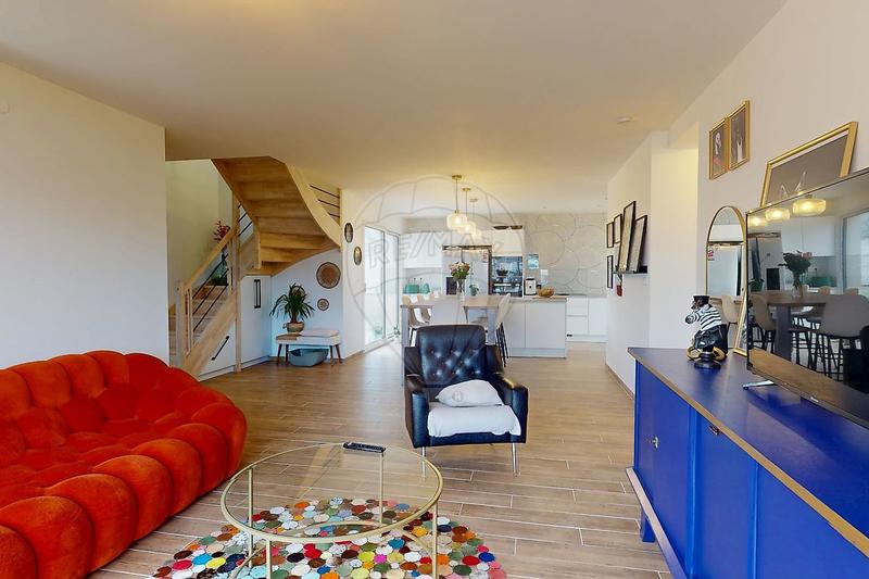 Maison - 114 m² - 4 pièces