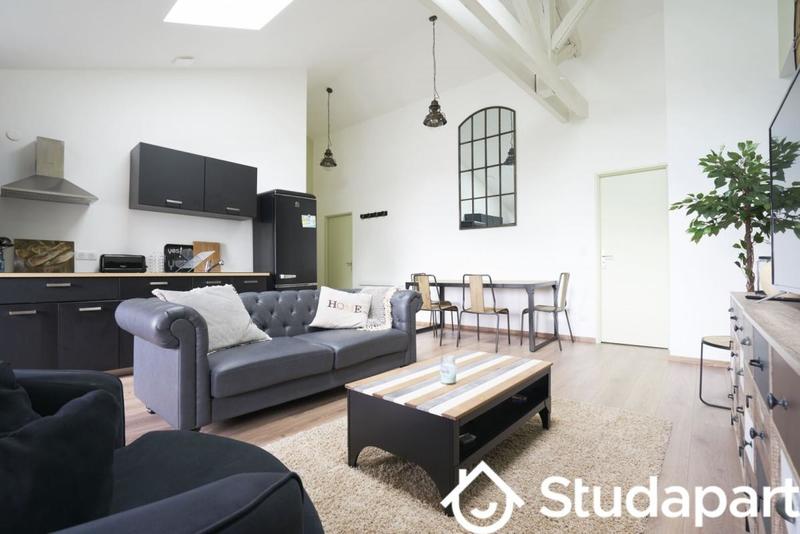 Chambre - 10 m² - 1 pièce