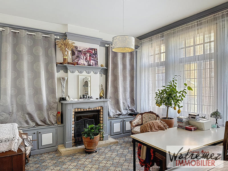 Maison - 282 m² - 11 pièces