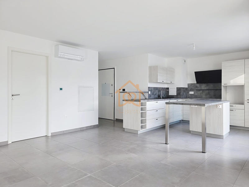 Appartement - 79 m² - 4 pièces