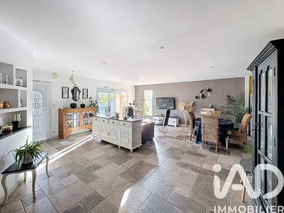 Maison - 142 m² - 6 pièces