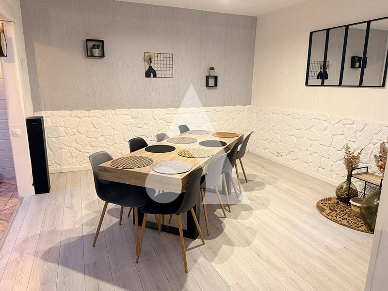 Maison - 153 m² - 5 pièces