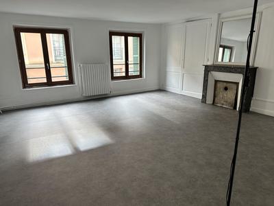 Appartement - 122 m² - 5 pièces