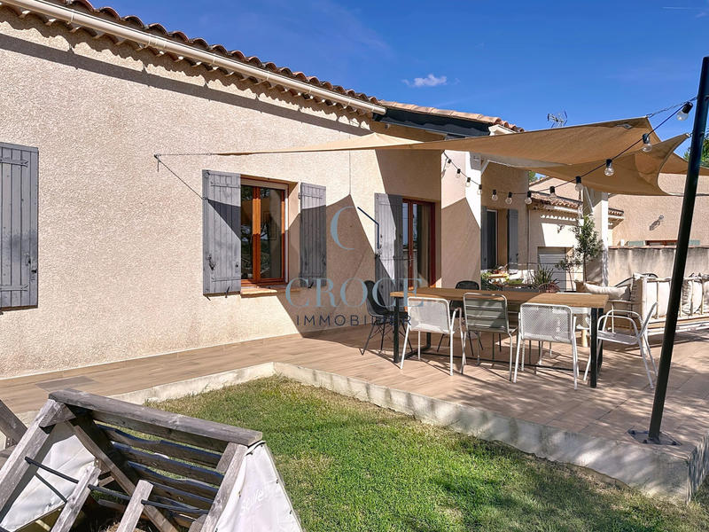 Maison - 88 m² - 4 pièces