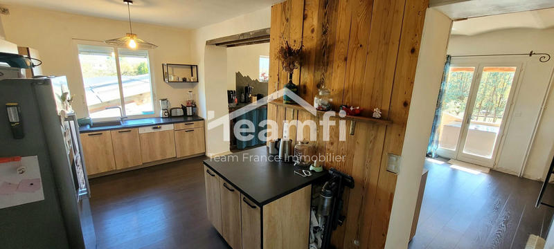 Maison - 157 m² - 5 pièces