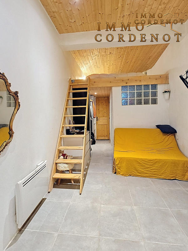 Villa - 200 m² - 6 pièces