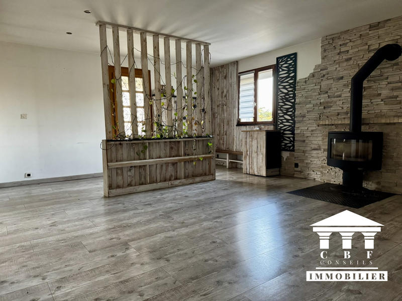 Maison - 159 m² - 7 pièces