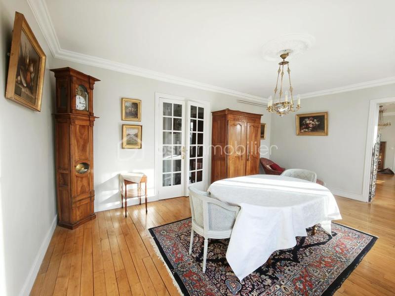 Appartement - 100 m² - 4 pièces