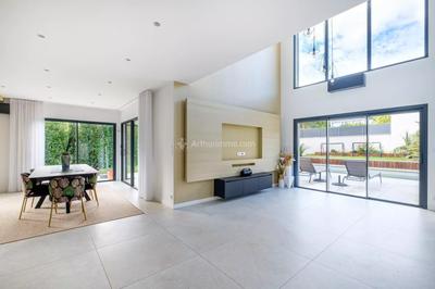 Maison - 165 m² - 7 pièces