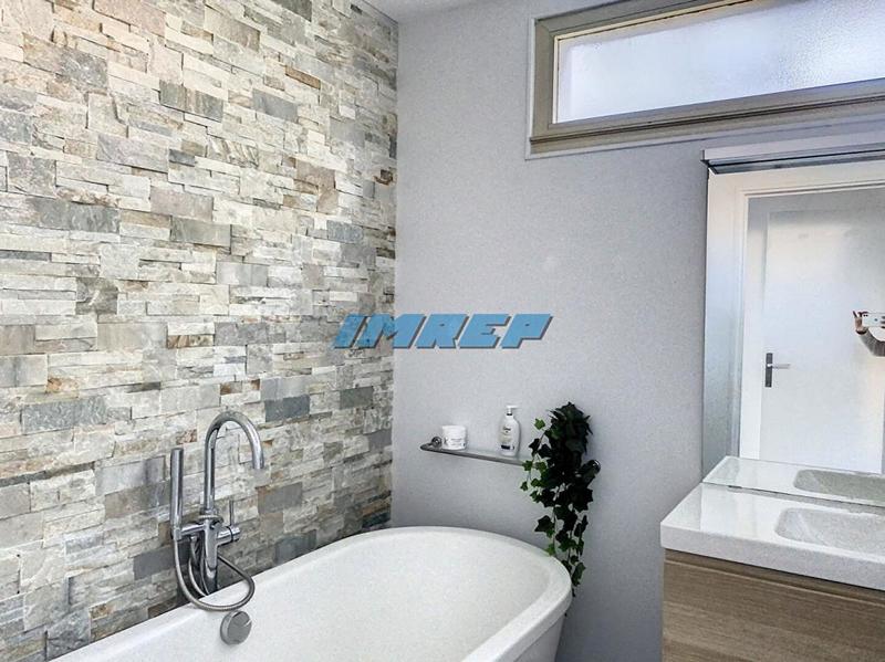 Appartement - 121 m² - 5 pièces