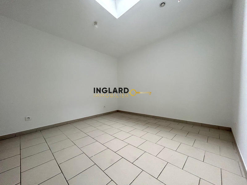 Appartement - 80 m² - 5 pièces