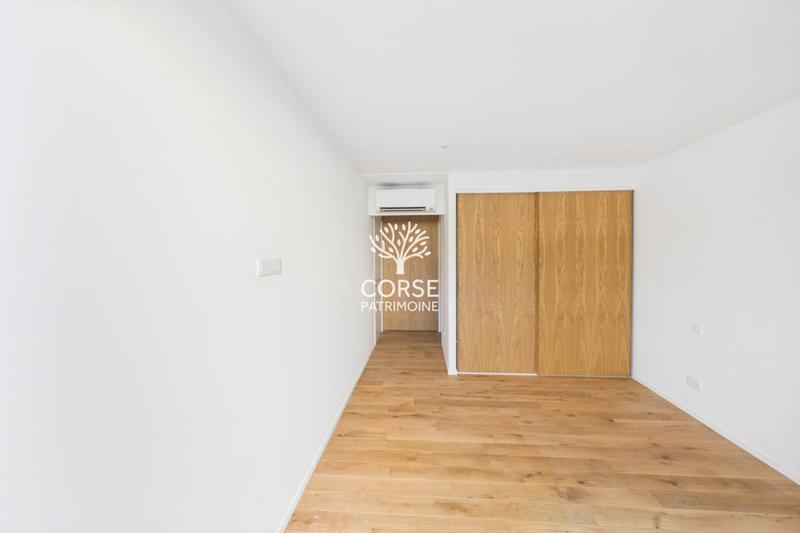 Appartement - 85 m² - 3 pièces