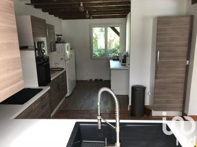 Maison - 289 m² - 9 pièces