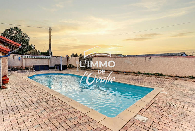 Maison - 211 m² - 7 pièces