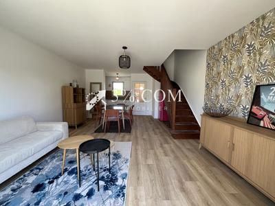 Maison - 94 m² - 4 pièces