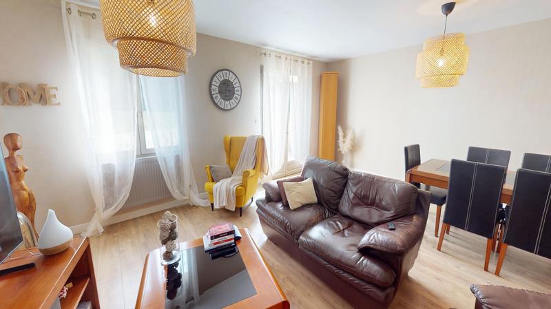 Maison - 138 m² - 6 pièces