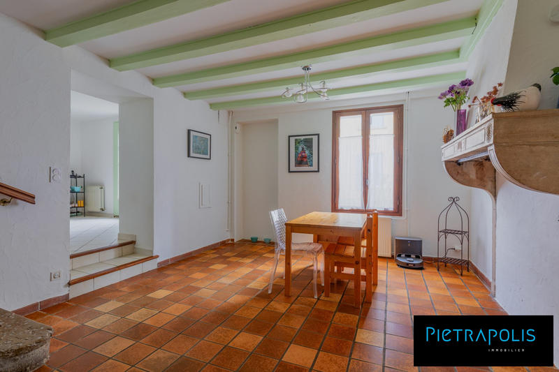 Maison - 186 m² - 7 pièces