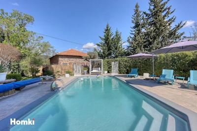 Maison - 207 m² - 6 pièces