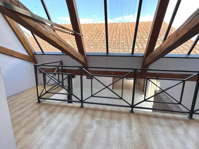 Maison - 255 m² - 5 pièces