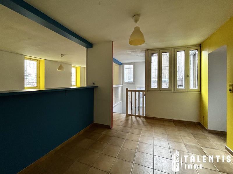 Appartement - 102 m² - 6 pièces
