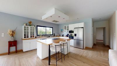 Maison - 136 m² - 4 pièces