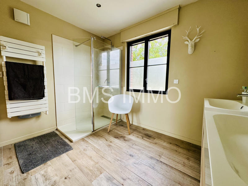 Maison - 178 m² - 6 pièces