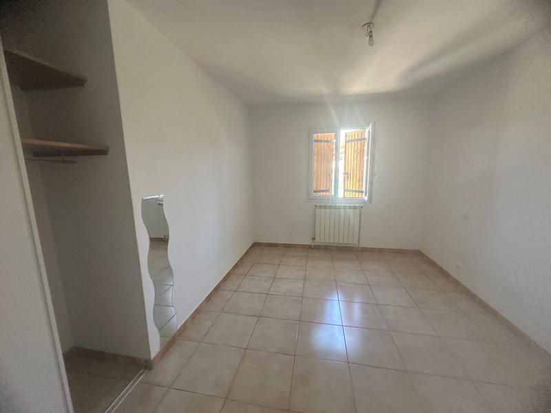Villa - 90 m² - 4 pièces